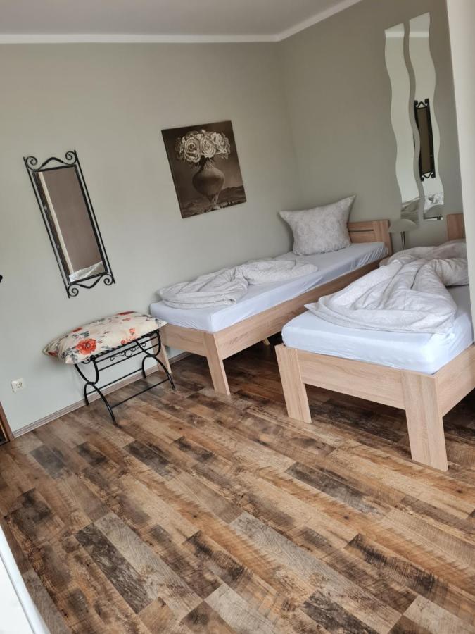 Hotel Restaurant Moselblick Wintrich Kültér fotó