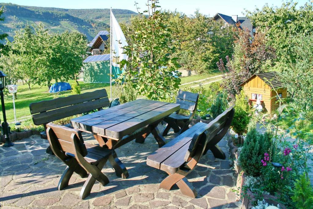 Hotel Restaurant Moselblick Wintrich Kültér fotó